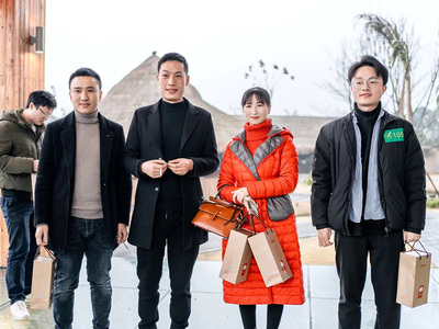 <h4>依博莎家居2020年企业年会</h4><p>依博莎家居2020年企业年会</p>